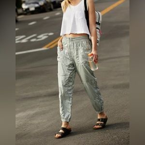 Free People tell me about it Pant  / Cargo Pants